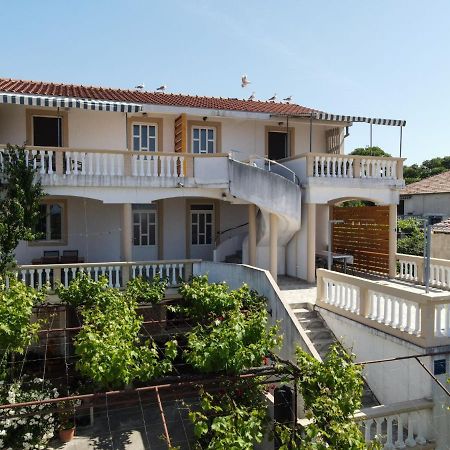 Rasin Apartments Пакоштане Екстер'єр фото
