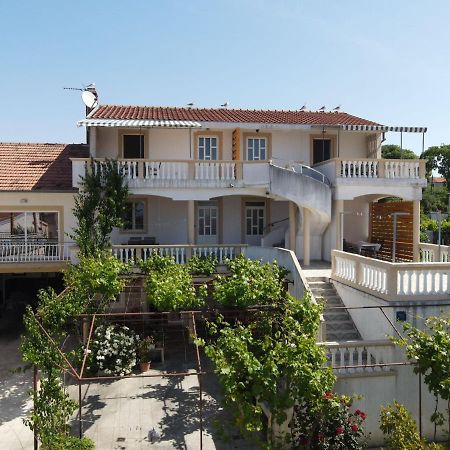 Rasin Apartments Пакоштане Екстер'єр фото