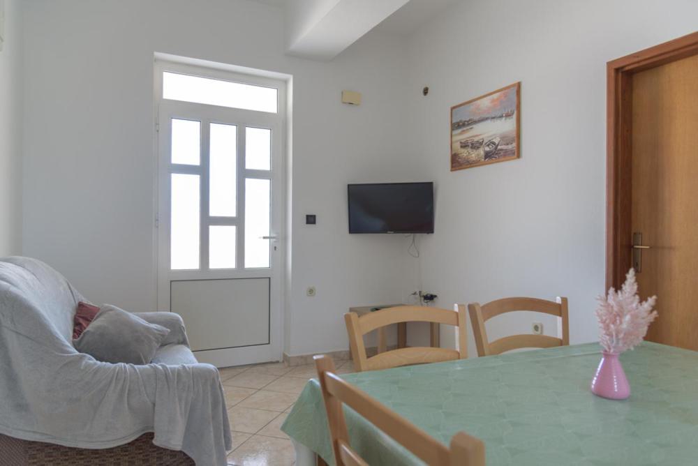 Rasin Apartments Пакоштане Екстер'єр фото